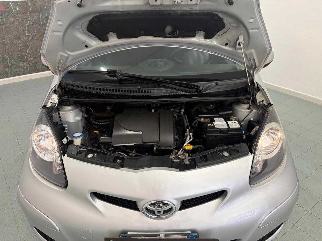 Toyota Aygo 1.0 68CV 5 porte Now NUOVISSIMA