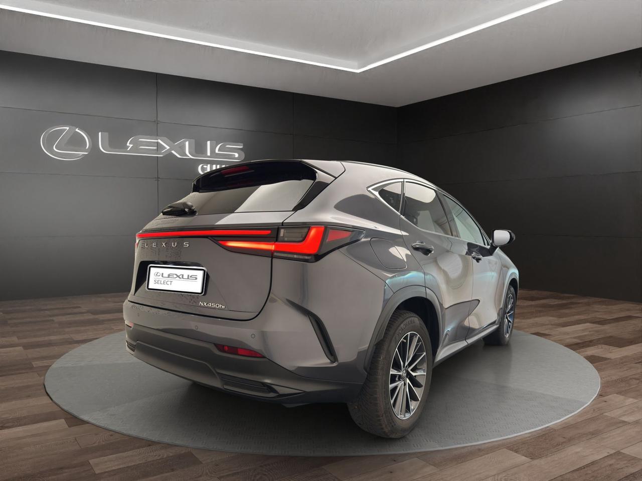 Lexus NX 450h+ 2.5 phev Premium 4wd e-cvt