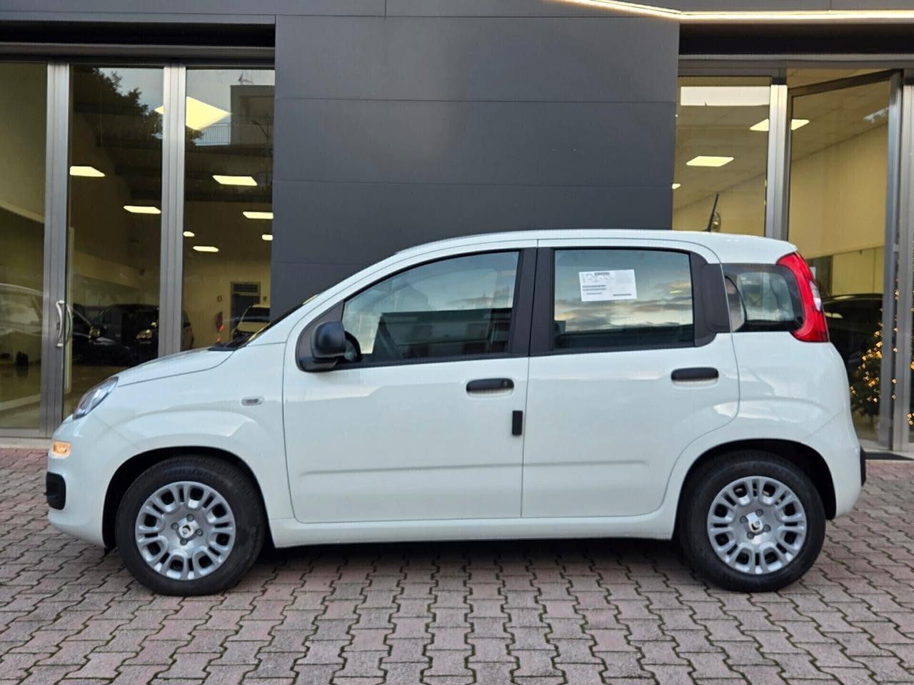Fiat Panda 1.0 Hybrid ICON KM0