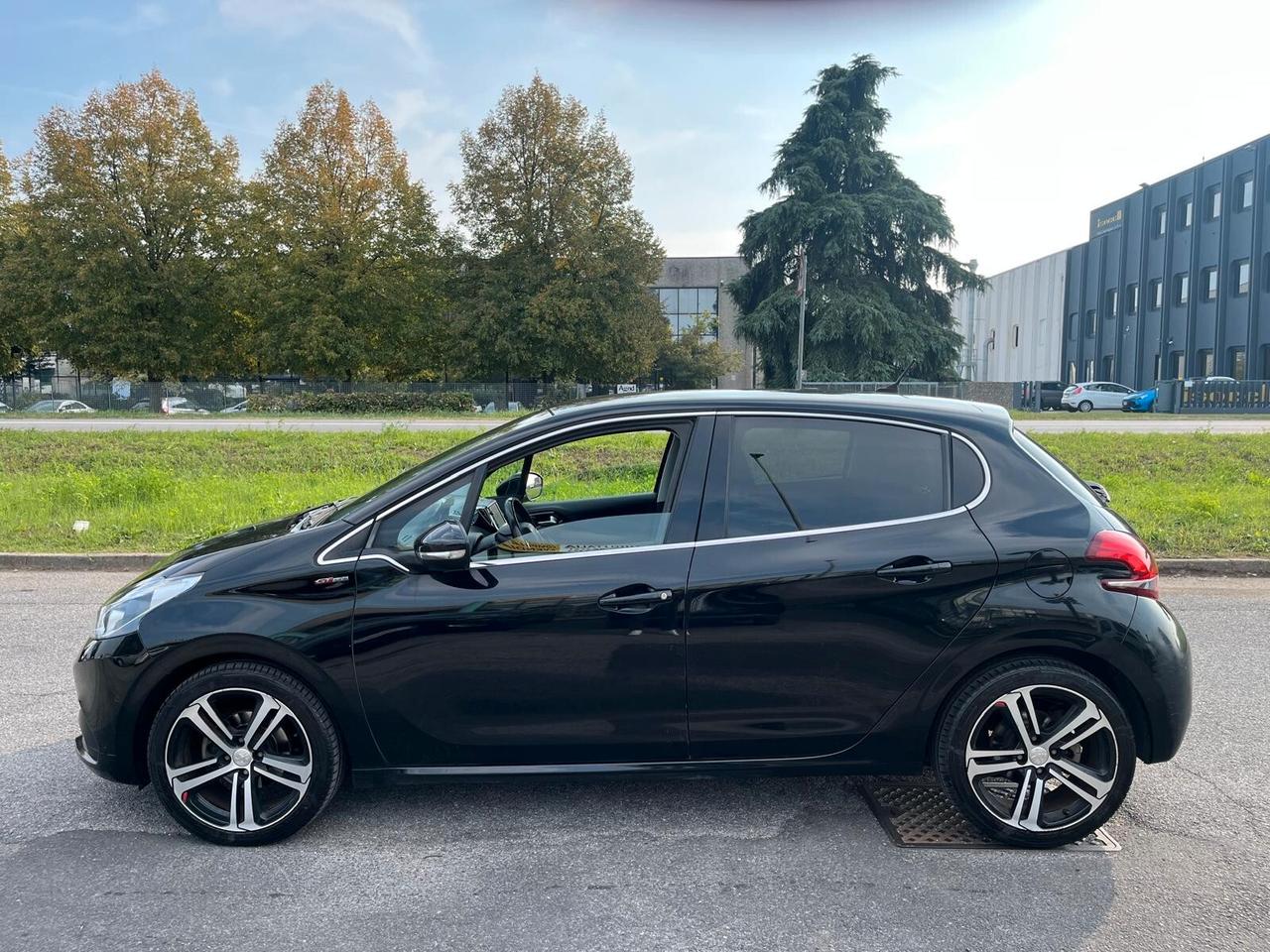 Peugeot 208 BlueHDi 120 S&S 5 porte GT Line