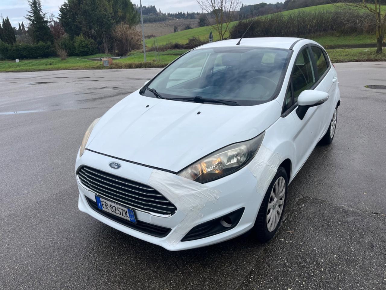 Ford Fiesta 1.5 TDCi 75CV 5 porte Titanium