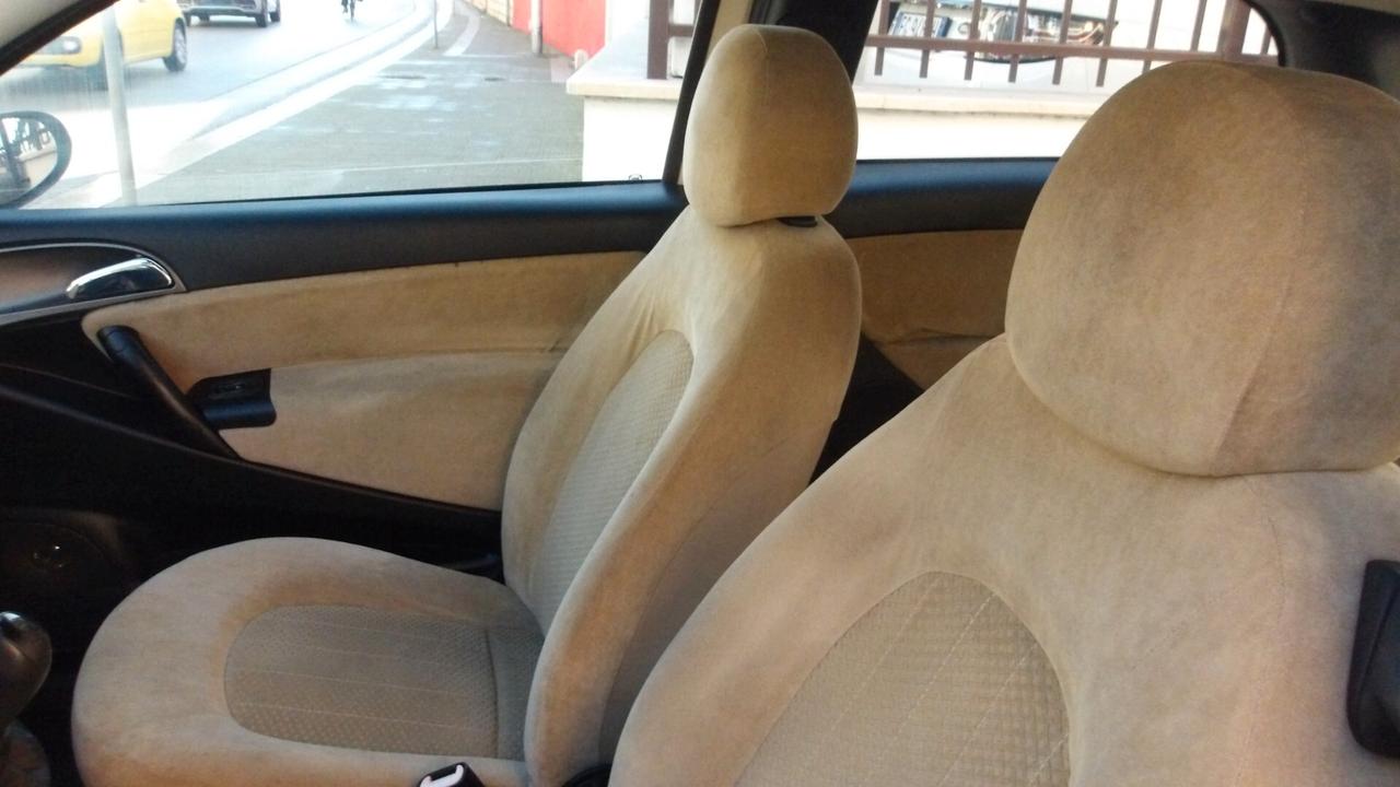 LANCIA YPSILON 1.3 DIESEL-2005