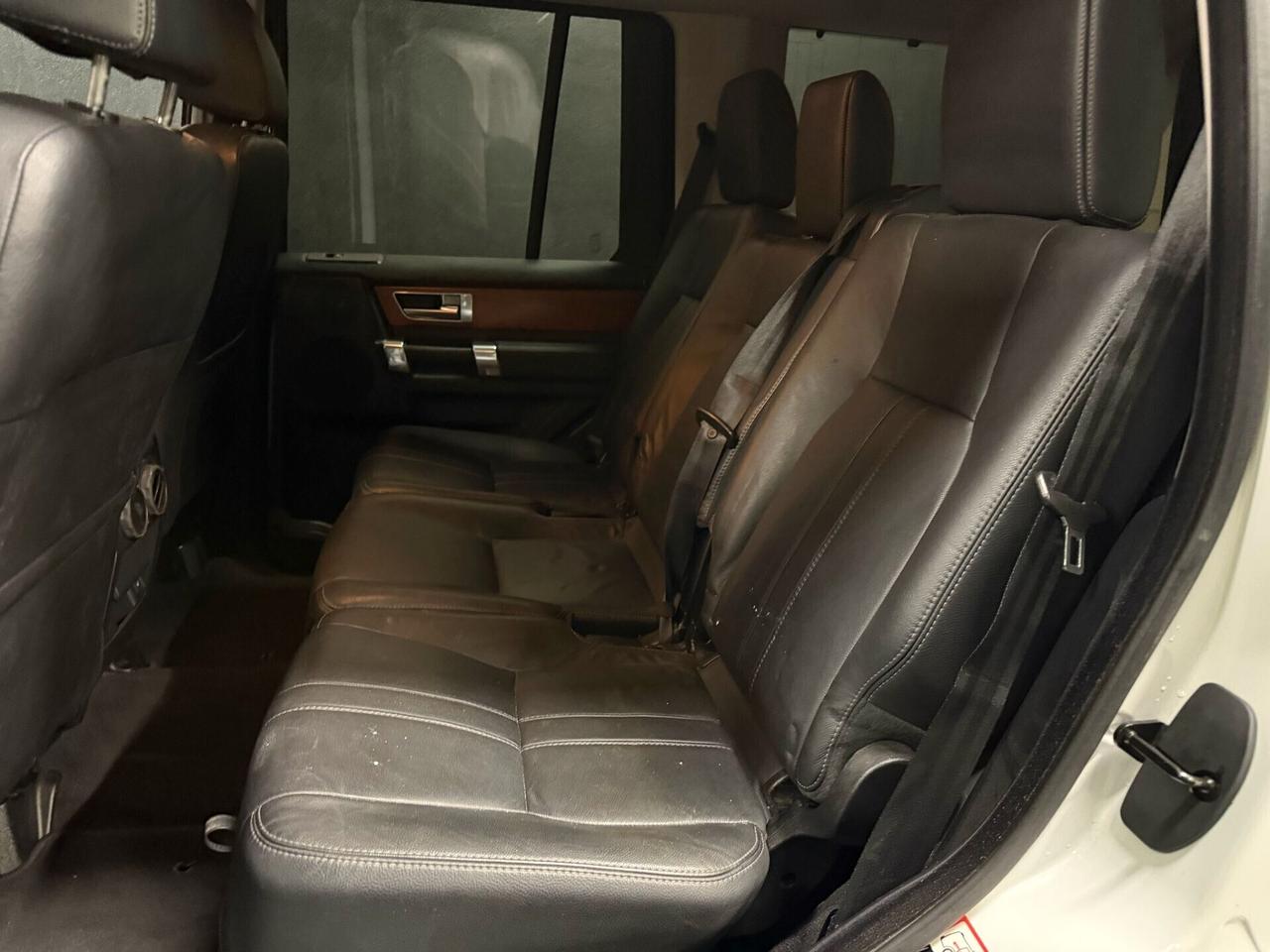 Land Rover Discovery 4 3.0 SDV6 HSE 7 posti