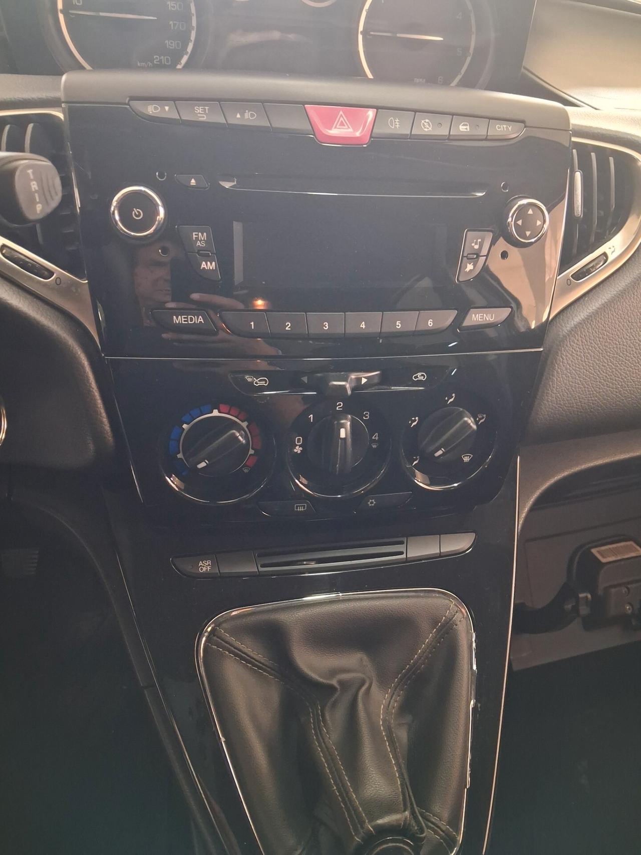 Lancia Ypsilon 1.3 MJT 16V 95 CV MOTORE REVISIONATO