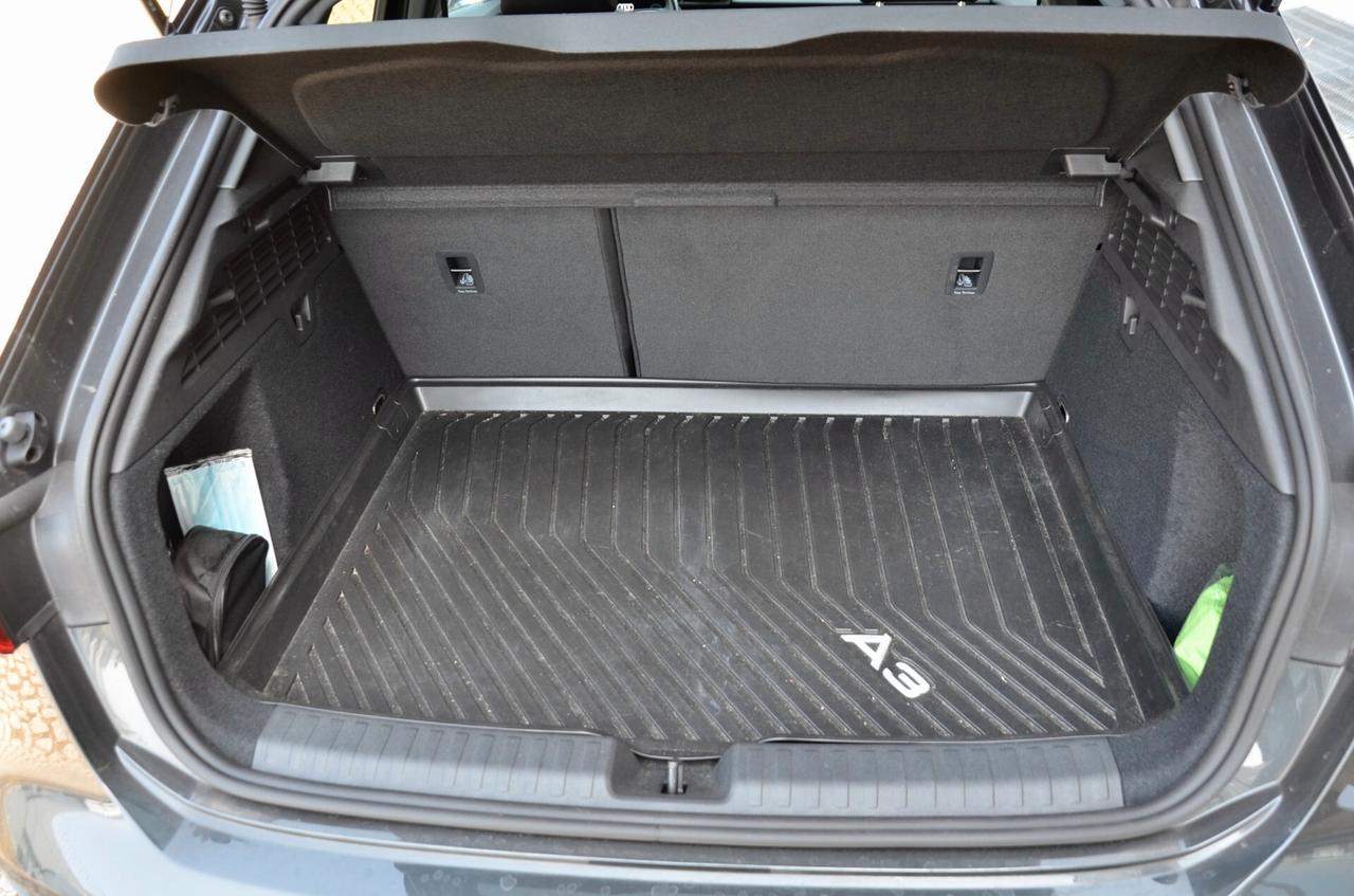 AUDI A3 SPORTBACK 35 1.5 TFSI BUSINESS 150cv MANUALE, PARI AL NUOVO, UNICOPROPRIETARIO, IVA ESPOSTA, SERVICE AUDI, UFF ITALIANA, BOLLO 6/27, PERMUTE