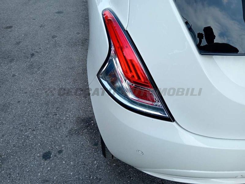 Lancia Ypsilon Ypsilon 1.0 firefly hybrid Platino s&s 70cv