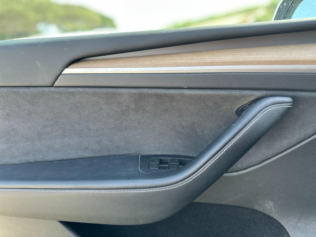 TESLA Model Y 2021 - Model Y Single Motor rwd