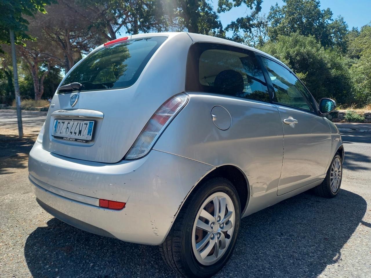 Lancia Ypsilon 1.2 Argento NEOPATENTATI GARANZIA 12 MESI