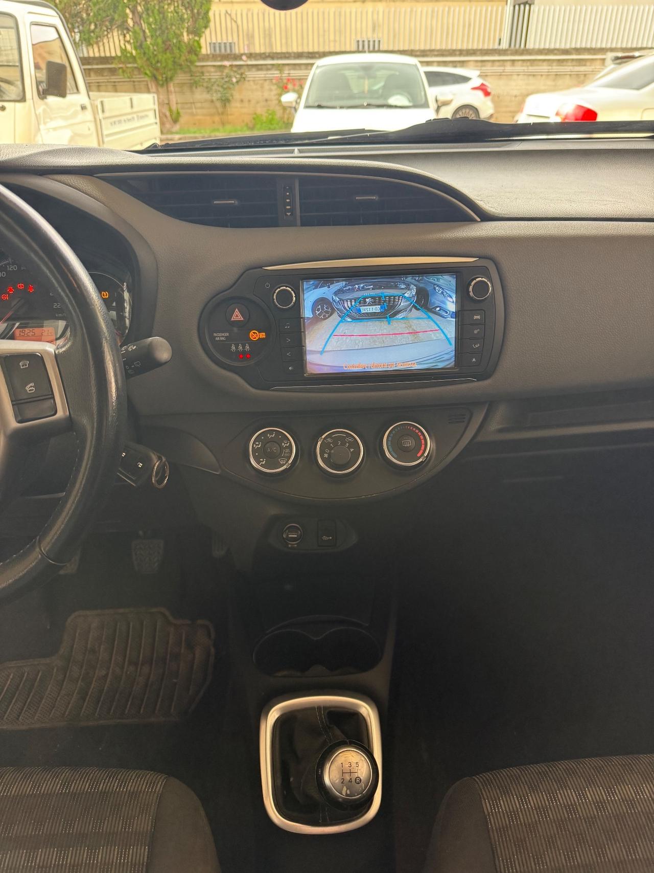 Toyota Yaris 2016 1.0 5 porte