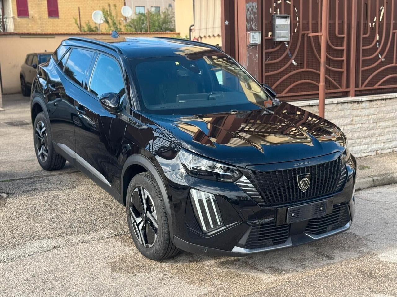 Peugeot 2008 PureTech 130 S&S EAT8 GT