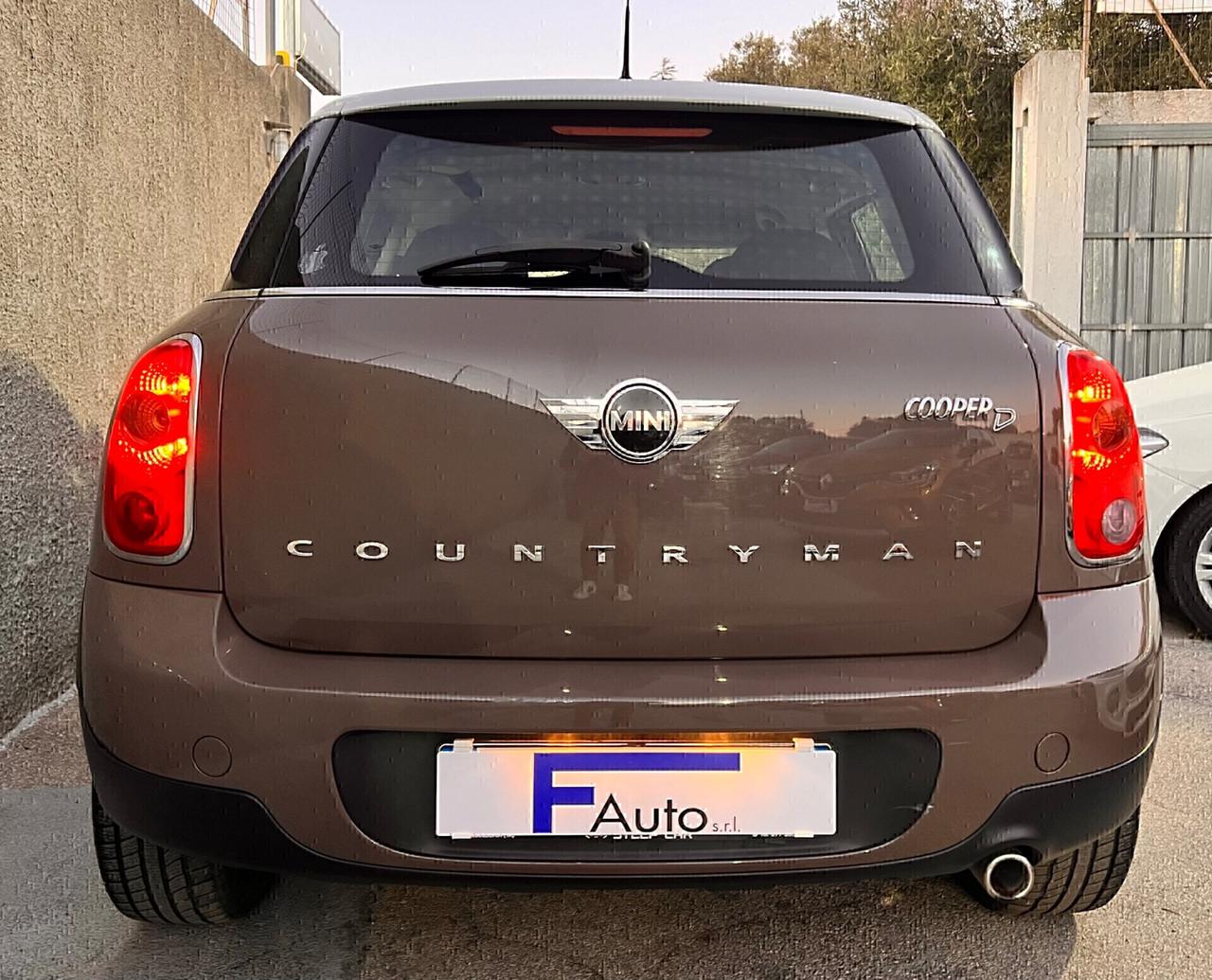 Mini Cooper D Countryman 1.6 ,cerchi in lega ,clima,ecc.