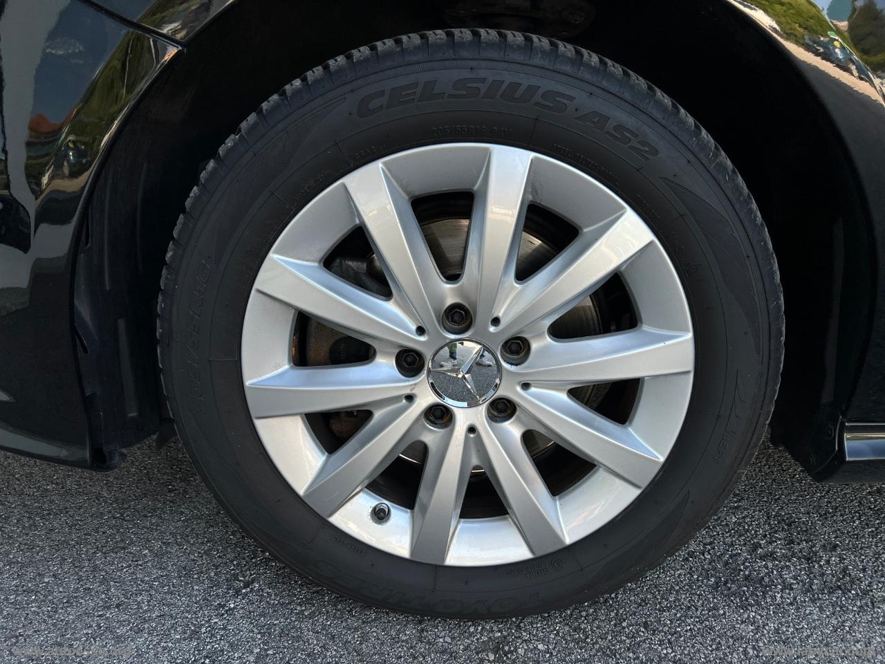 MERCEDES-BENZ B 180 d Automatic Executive