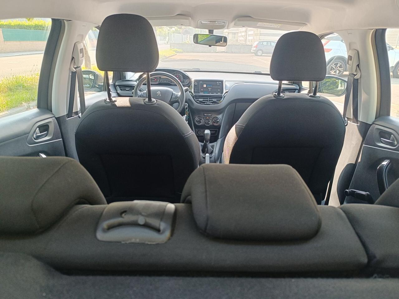 Peugeot 208 1.2 5 porte del 2018 SOLO 102.000 KM