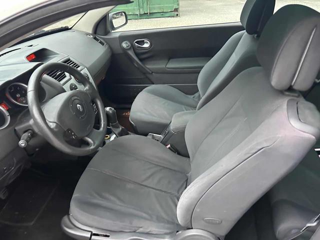RENAULT Megane Mégane C-C 1.6 16V Confort Dynamique 159,732km