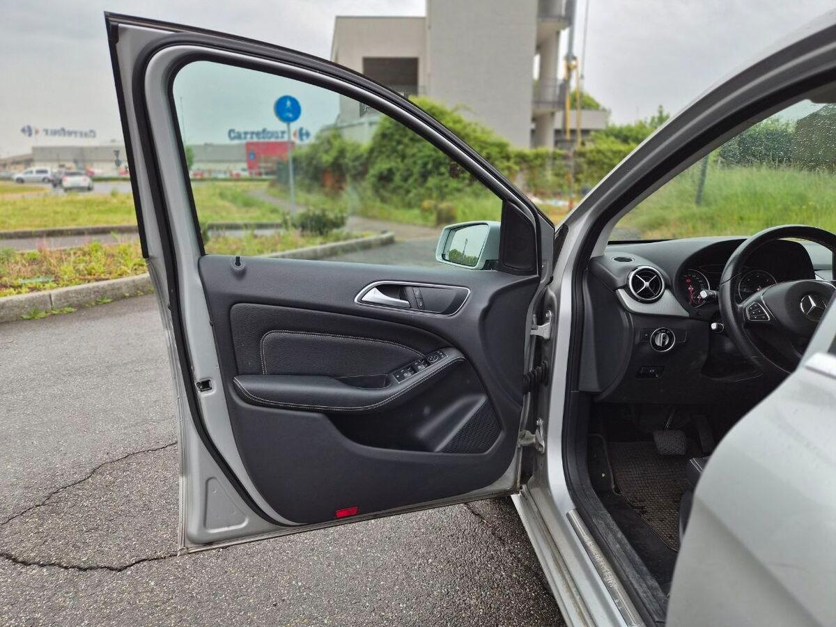 Mercedes Classe B 180 d Premium Next auto