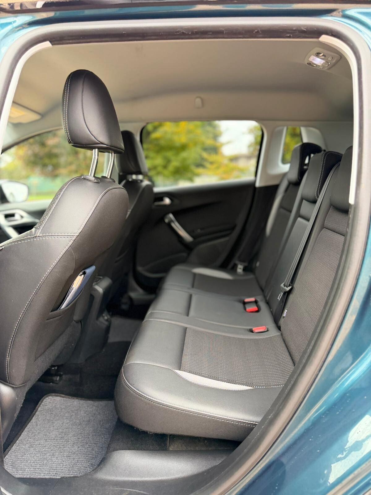 Peugeot 2008 BlueHDi 120 S&S Neopatentati