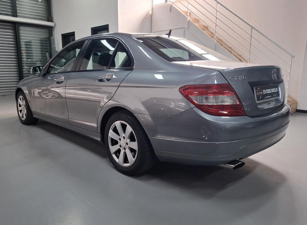 Mercedes-benz C 220 CDI Avantgarde AMG FIRST