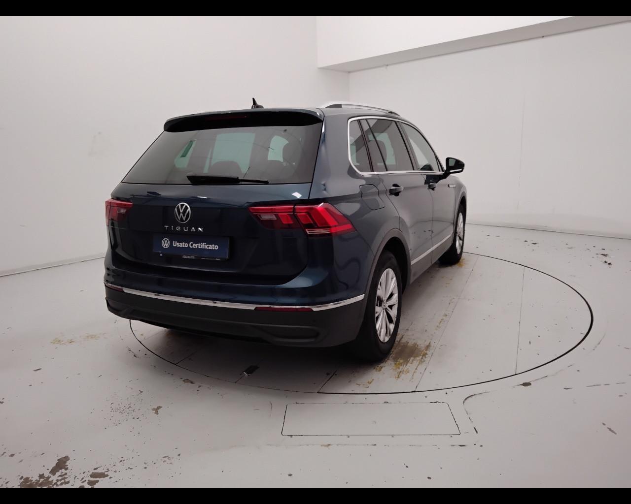 VOLKSWAGEN Tiguan II 2021 - Tiguan 2.0 tdi Life 122cv
