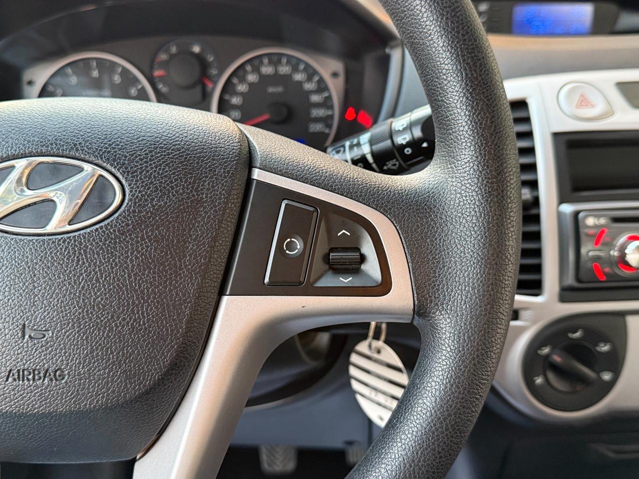 Hyundai i20 1.2 5P. SOLI KM 88.000 - 2012