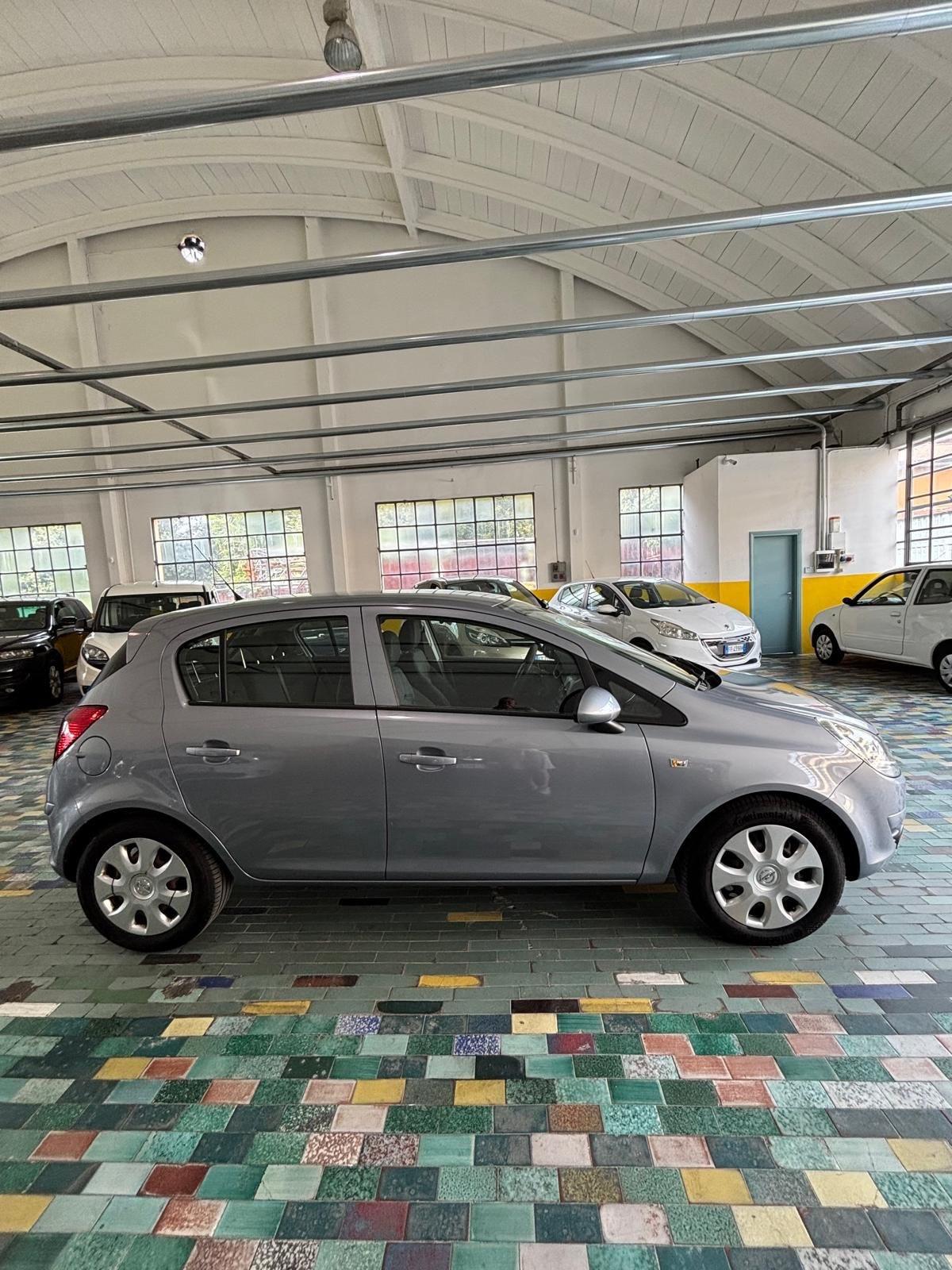 Opel Corsa 1.2 5 porte Enjoy