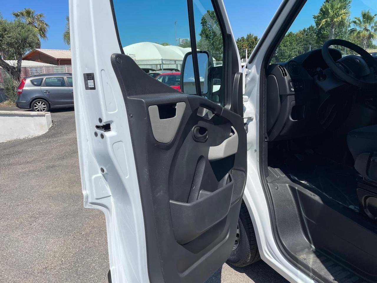 Renault Master T35 2.3 dCi/145 PL Cabinato Twin Turbo S&S