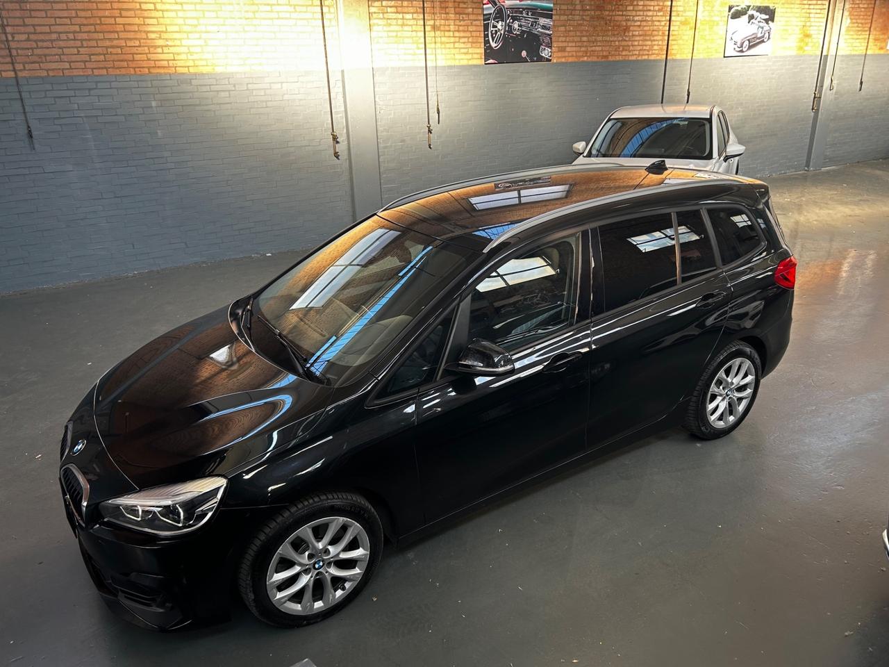 Bmw 218 gran tourer 7postiosti auto Full LED