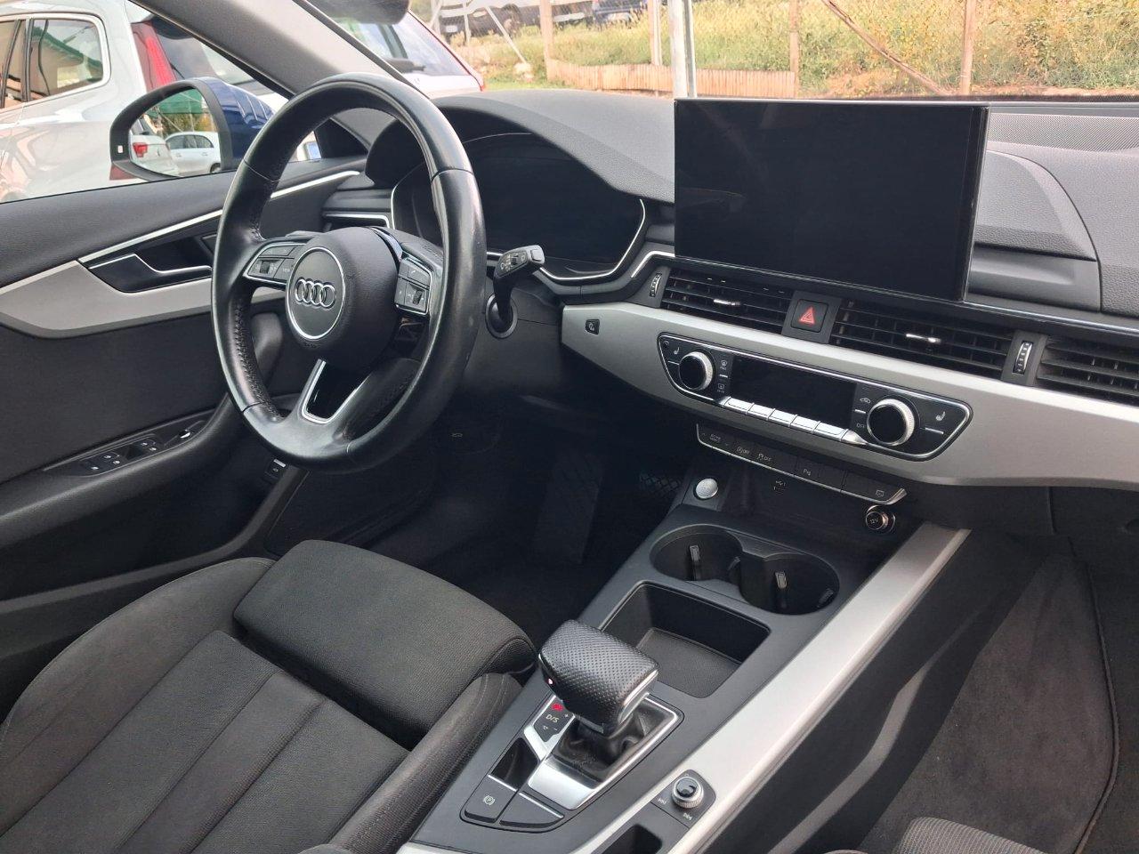 Audi A4 Avant 40 2.0 tdi Business Sport 190cv s-tronic