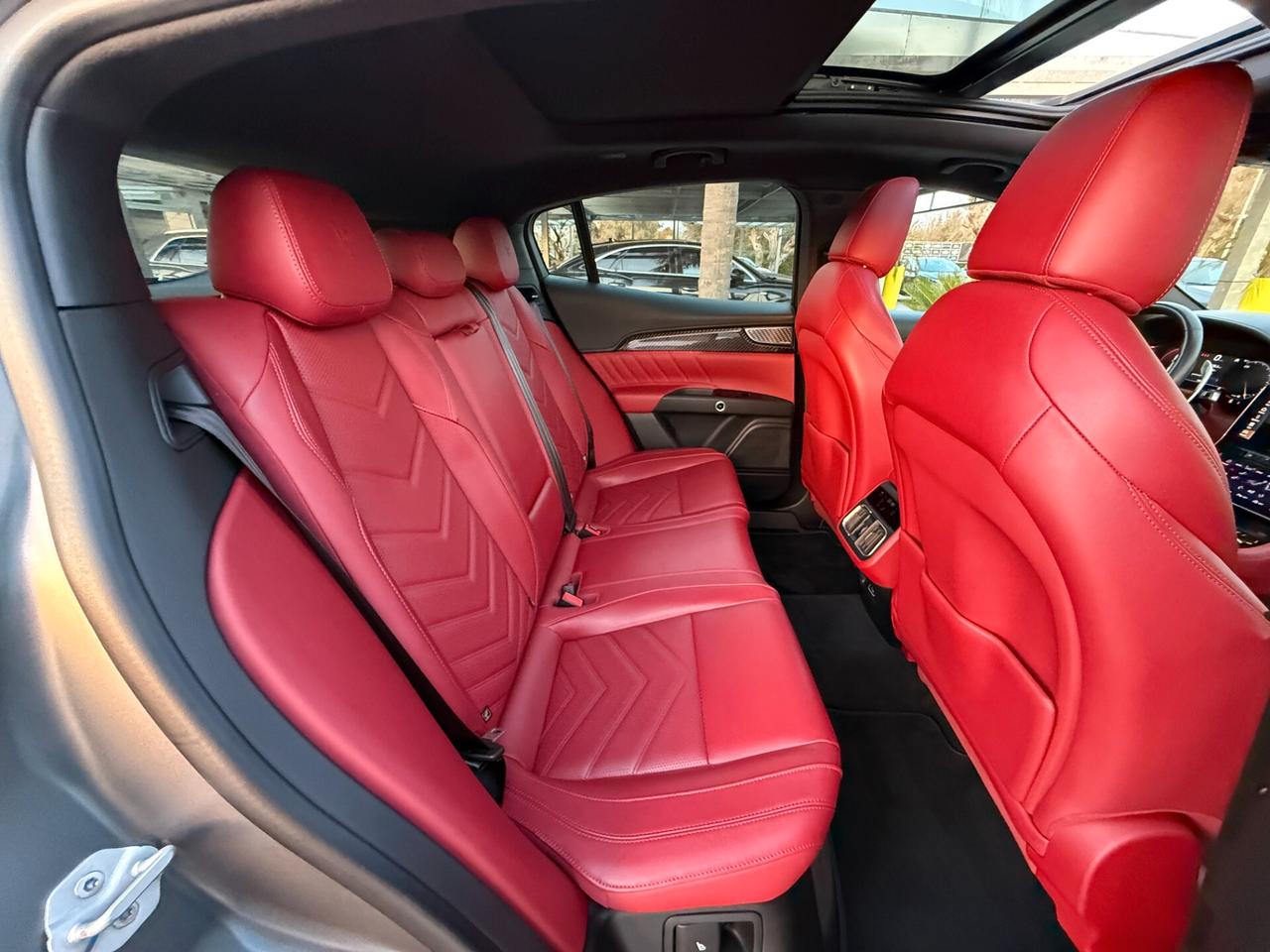Maserati Grecale MHEV 330 CV AWD Modena Tetto Sonos Faber Grigio Lava