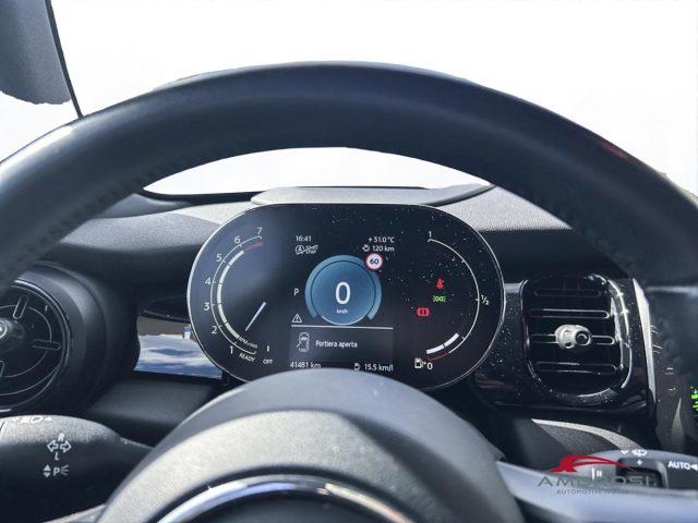 MINI Cooper 5 porte 1.5 Essential Auto