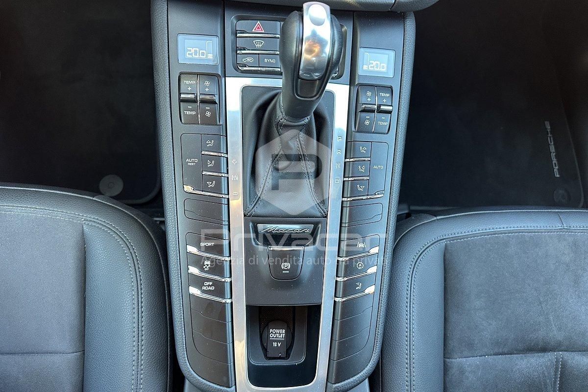 PORSCHE Macan 2.0