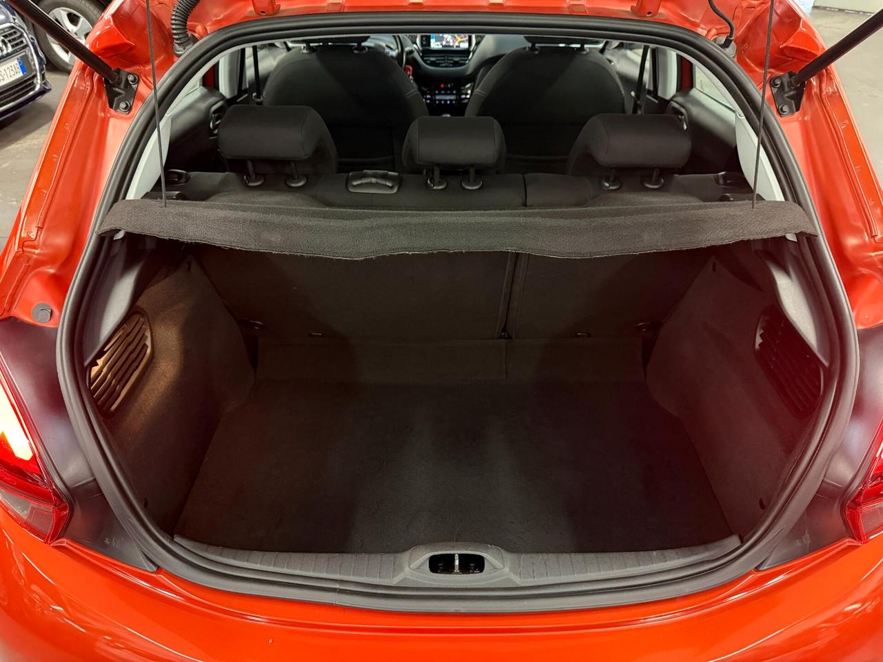 Peugeot 208 PureTech 82 5 porte Allure