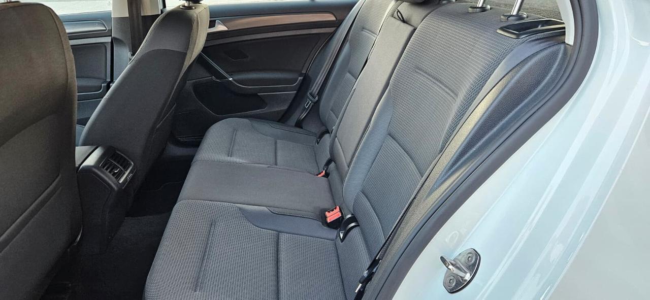 Volkswagen Golf 7.5 TDI 1.6 115CV 5p. HighLine