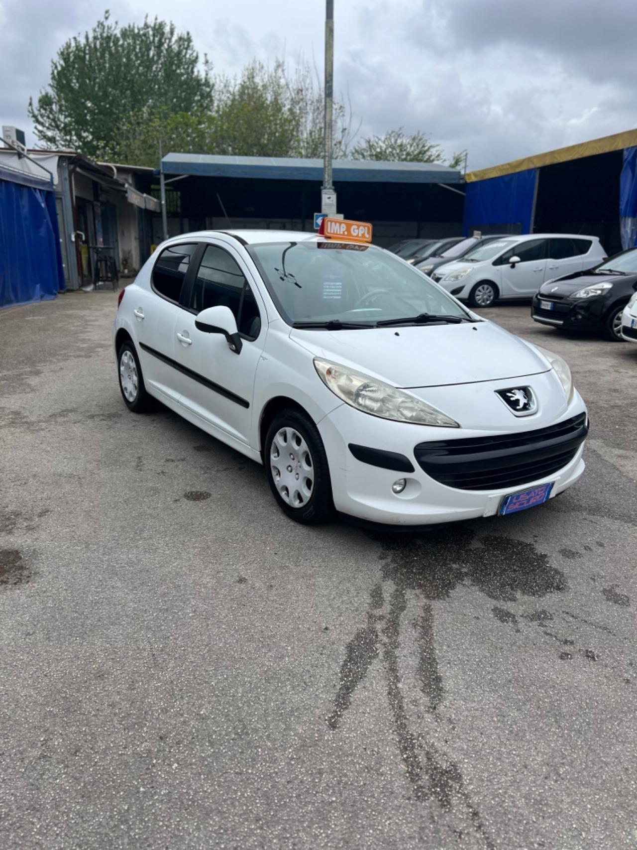 Peugeot 207 1.4 8V 75CV 5p. Energie Sport ECO GPL