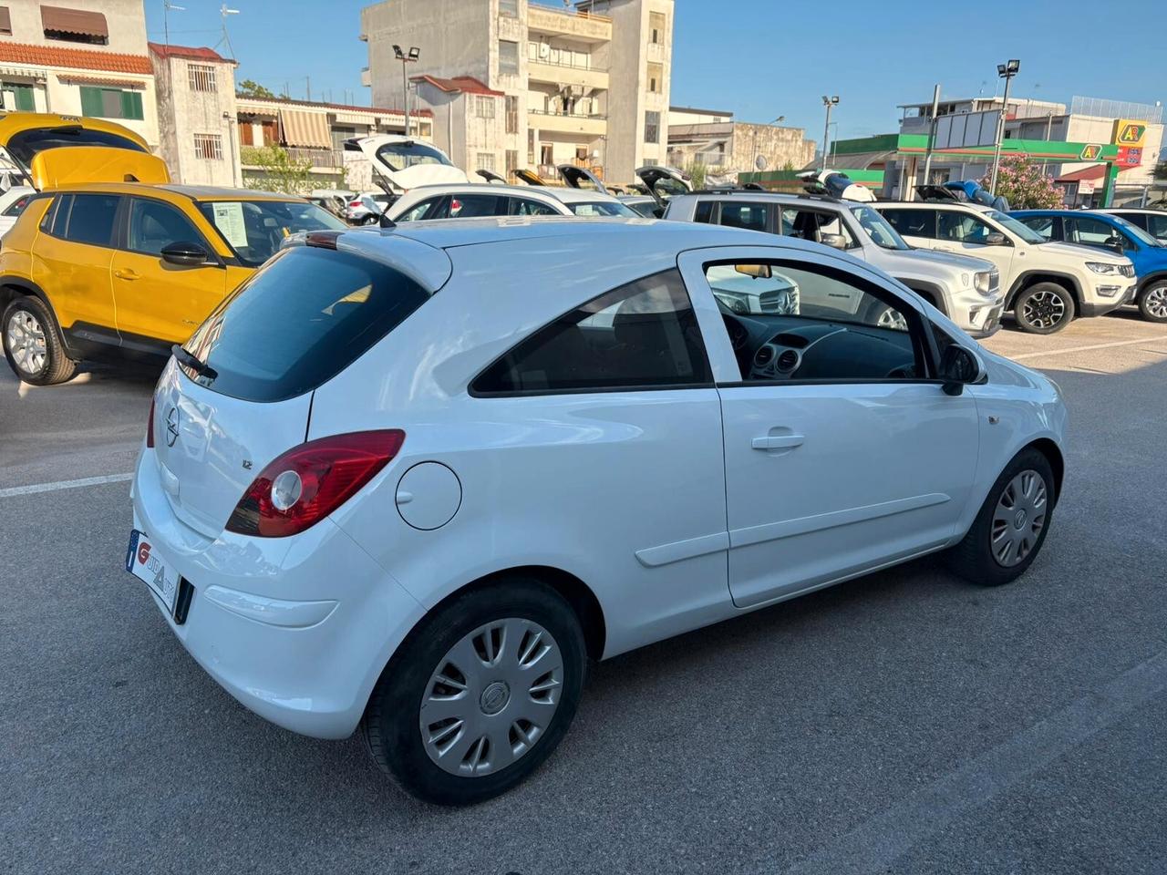 Opel Corsa 1.2 3 porte Sport