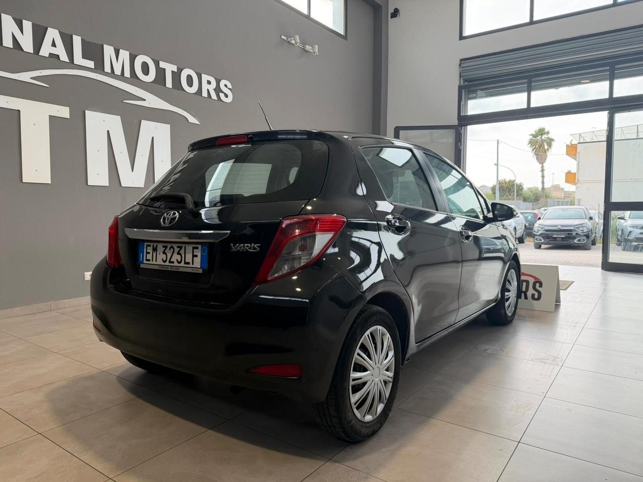 Toyota Yaris 1.0 5 porte Lounge