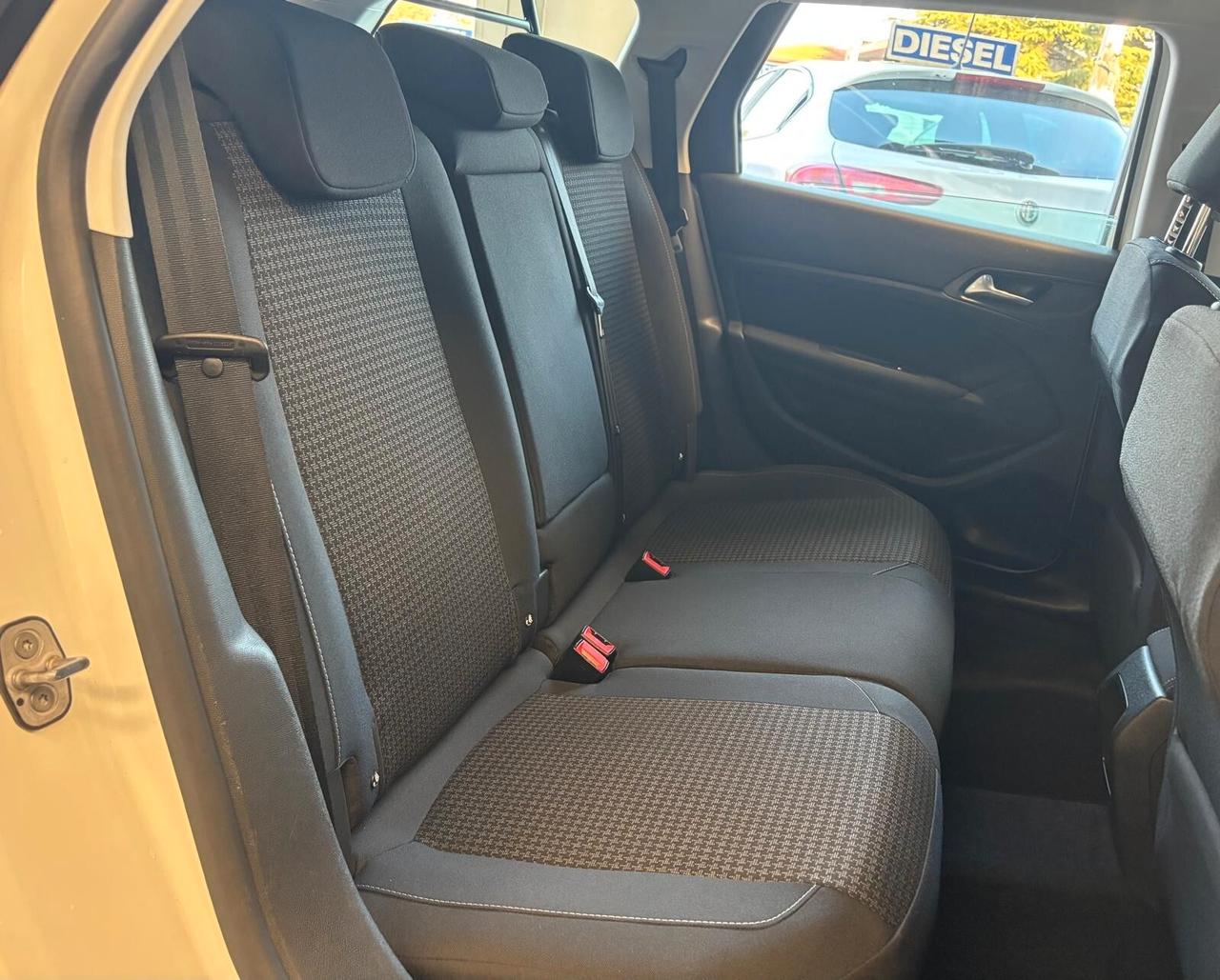 Peugeot 308 BlueHDi 120 cv anno 2018 AUTOCARRO