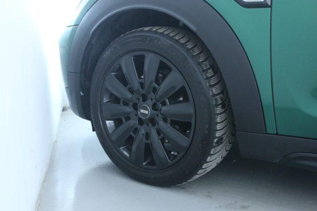 MINI Countryman 2.0 Cooper D Essential Countryman Black Exterior