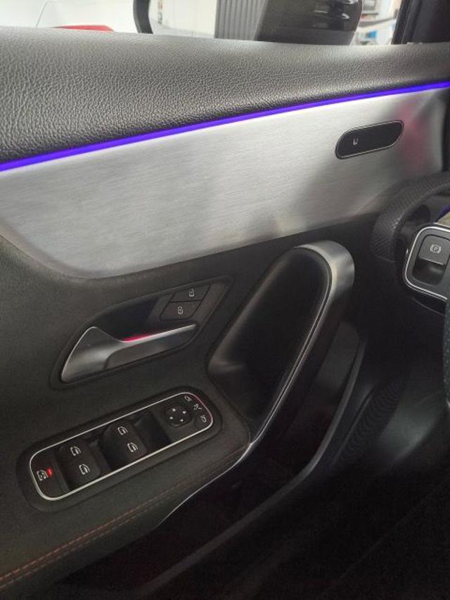 MERCEDES-BENZ A 220 Automatic Premium