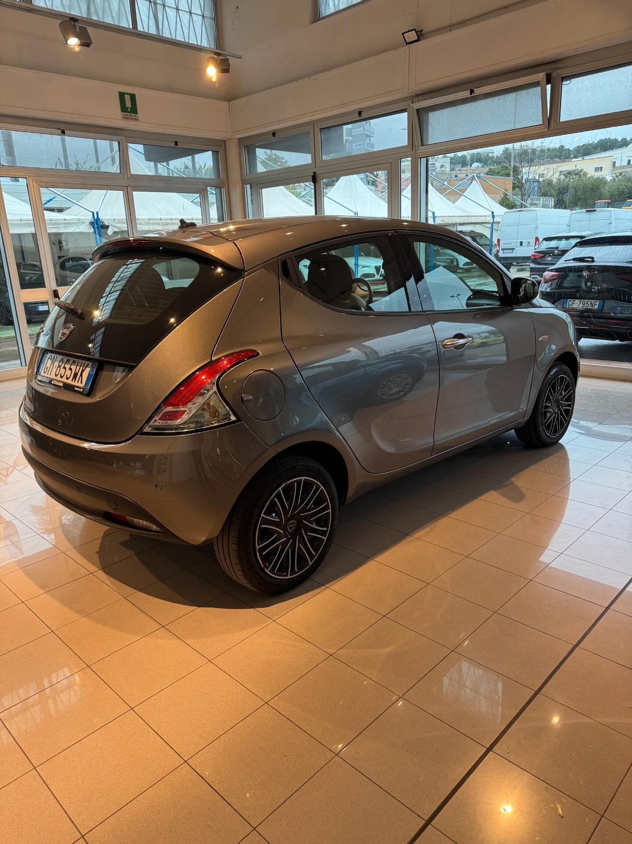 YPSILON GOLD FULL OPTIONAL