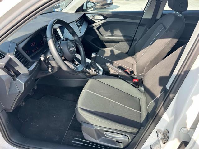 AUDI A1 citycarver 30 TFSI Identity Contrast
