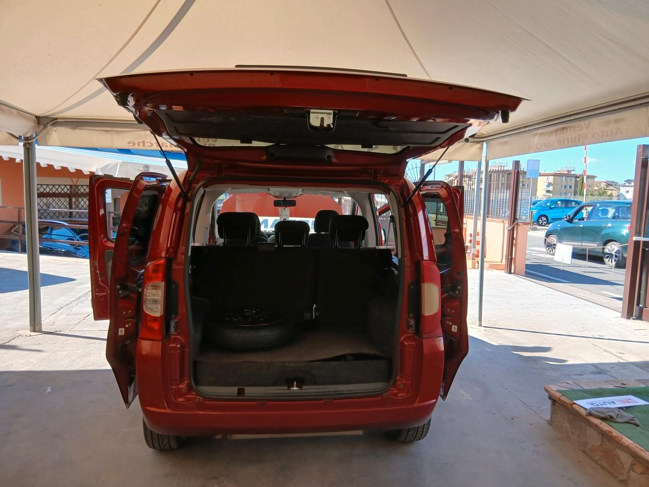 Fiat Qubo 1.4 8V 77 CV Natural Power 10