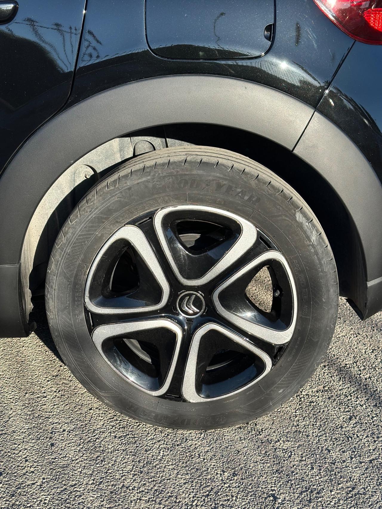 Citroen C3 PureTech Shine 83cv 1.2 Benz/Gpl 2020