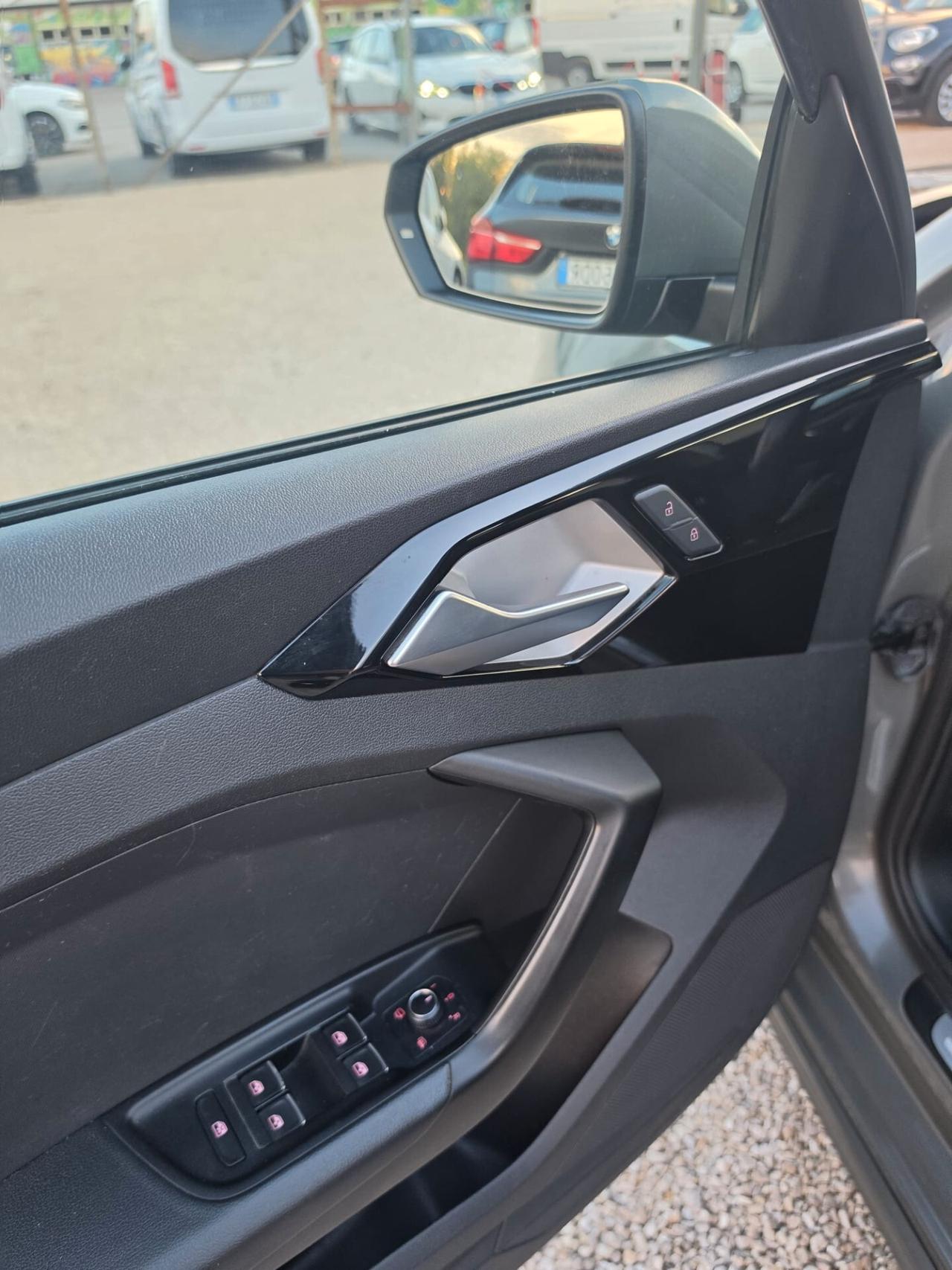 Audi A1 SPB 25 TFSI S tronic line edition