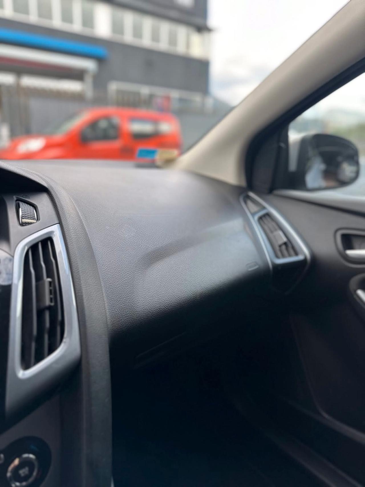 Ford Focus 1.6 TDCi 115 CV SW Titanium