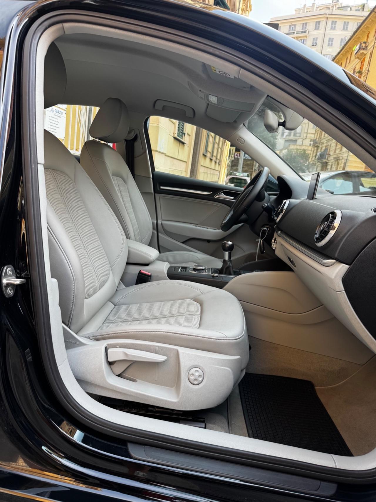 Audi A3 Sedan 2.0 TDI 150CV MANUALE 6M- PERMUTABILE