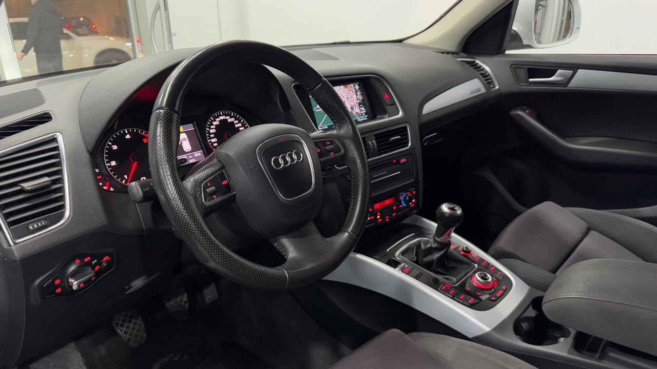 Audi Q5 2.0 TDI 170CV quattro Plus-2012