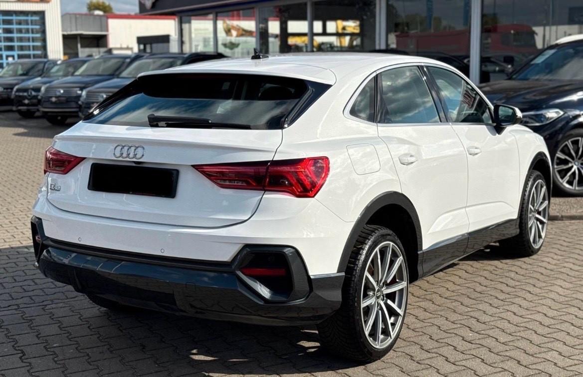 Audi Q3 Sportback 35TDI S-TRONIC S-LINE