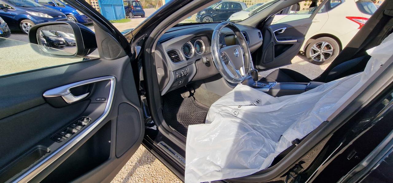 Volvo V60 D3 Geartronic Summum 2012 CRONO CASA MADRE