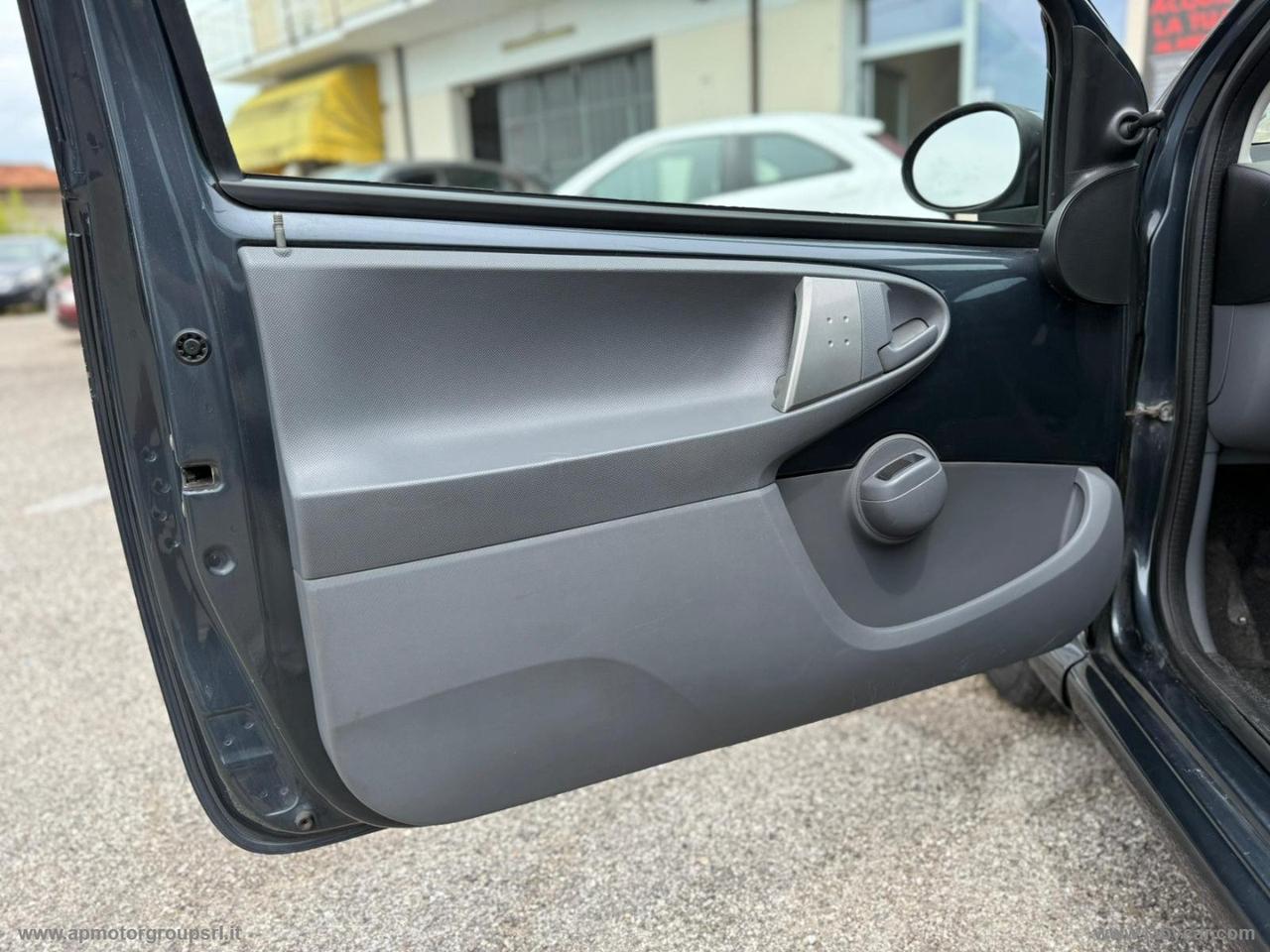 TOYOTA Aygo 1.0 12V VVT-i 3p. Sol