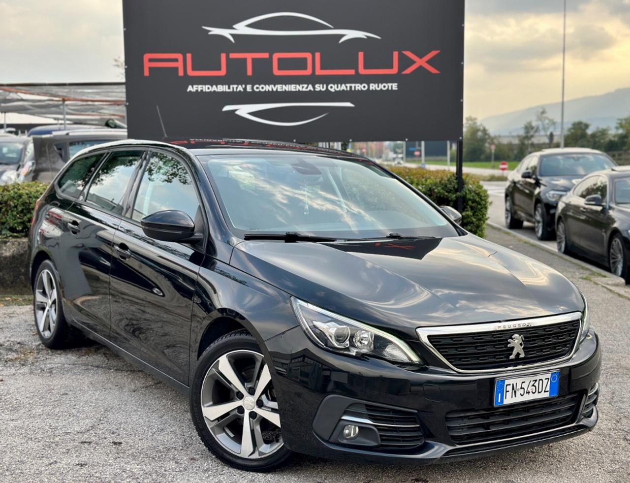 PEUGEOT 308 1.6HDi 2018 - 120CV ALLURE IMPECCABILE OK NEOPATENTATI IVA COMPRESA